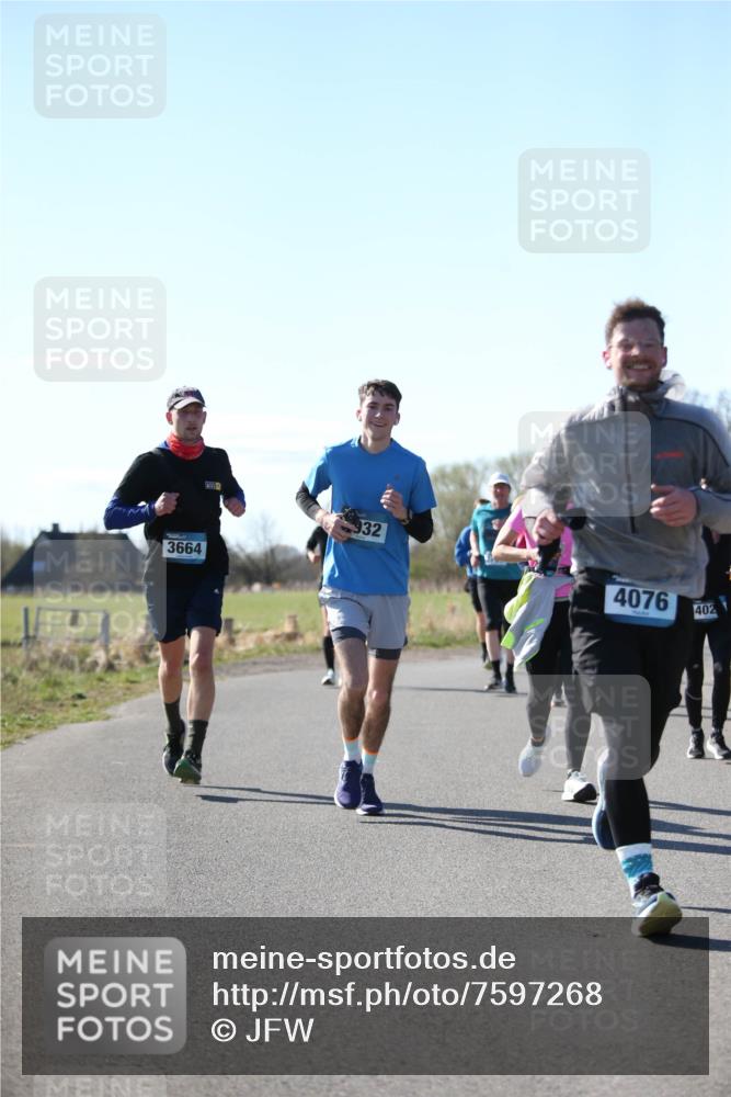 06.04.2025 - 44. Internationalen Wilhelmsburger Insellauf Jannik Wohlers http://msf.ph/oto/7597268 06.04.2025 10:36:18 Laufen 932, 3664, 4076, 402 meine-sportfotos.de