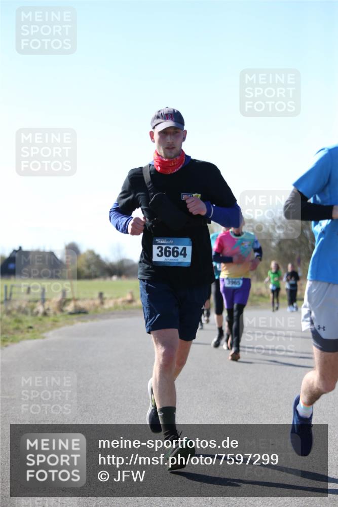 06.04.2025 - 44. Internationalen Wilhelmsburger Insellauf Jannik Wohlers http://msf.ph/oto/7597299 06.04.2025 10:36:20 Laufen 3664, 3965 meine-sportfotos.de