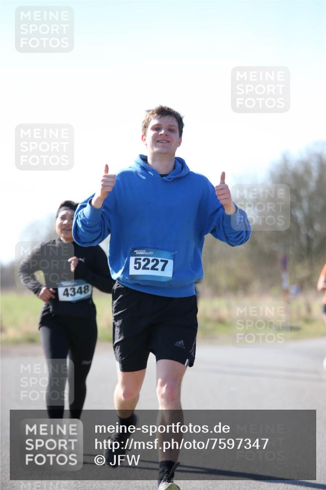 06.04.2025 - 44. Internationalen Wilhelmsburger Insellauf Jannik Wohlers http://msf.ph/oto/7597347 06.04.2025 10:36:25 Laufen 4348, 5227 meine-sportfotos.de