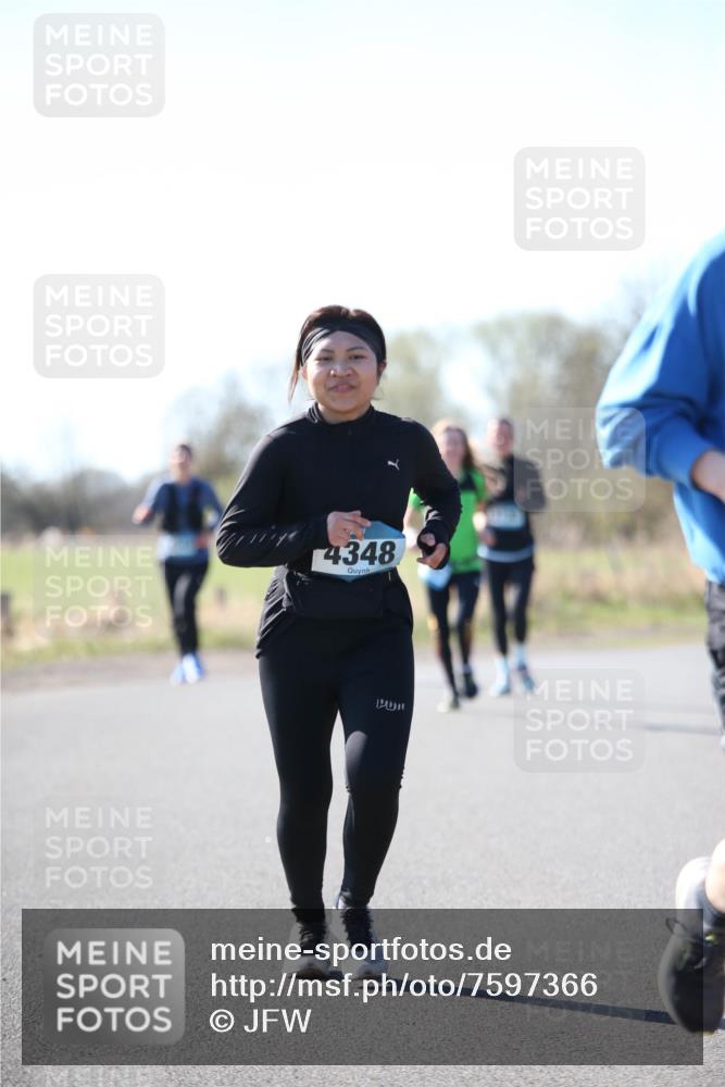 06.04.2025 - 44. Internationalen Wilhelmsburger Insellauf Jannik Wohlers http://msf.ph/oto/7597366 06.04.2025 10:36:26 Laufen 4348 meine-sportfotos.de