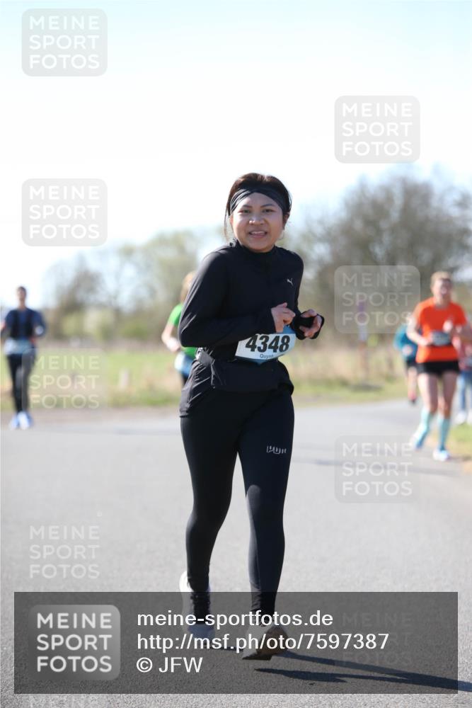 06.04.2025 - 44. Internationalen Wilhelmsburger Insellauf Jannik Wohlers http://msf.ph/oto/7597387 06.04.2025 10:36:26 Laufen 4348 meine-sportfotos.de