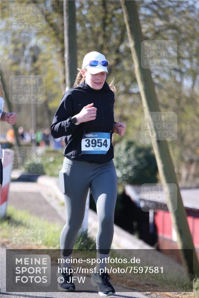 06.04.2025 - 44. Internationalen Wilhelmsburger Insellauf Jannik Wohlers http://msf.ph/oto/7597581 06.04.2025 10:36:42 Laufen 3954 meine-sportfotos.de
