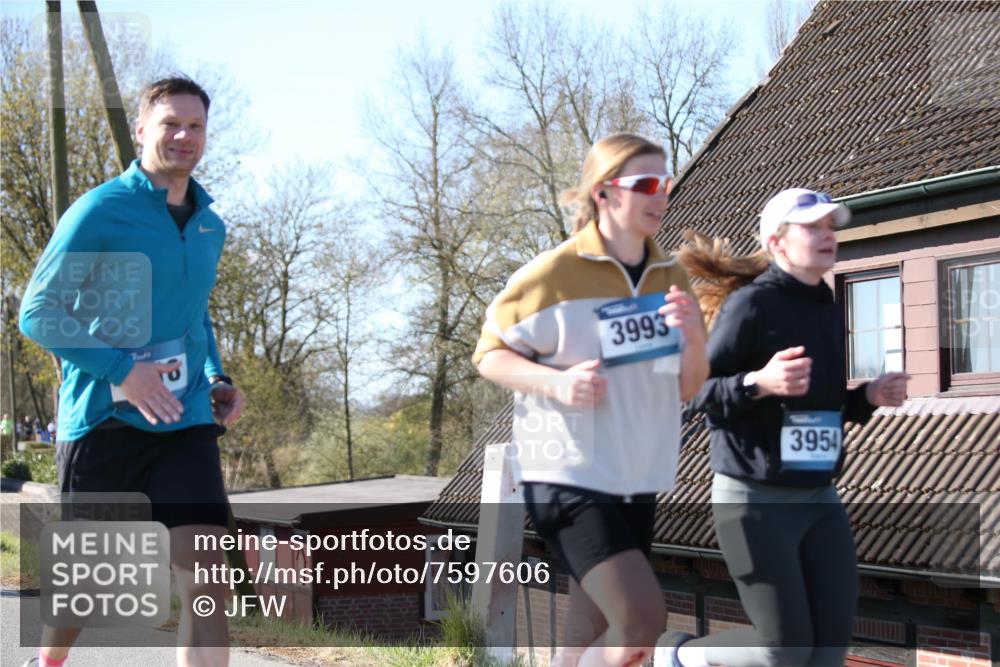 06.04.2025 - 44. Internationalen Wilhelmsburger Insellauf Jannik Wohlers http://msf.ph/oto/7597606 06.04.2025 10:36:43 Laufen 2, 3993, 3954 meine-sportfotos.de