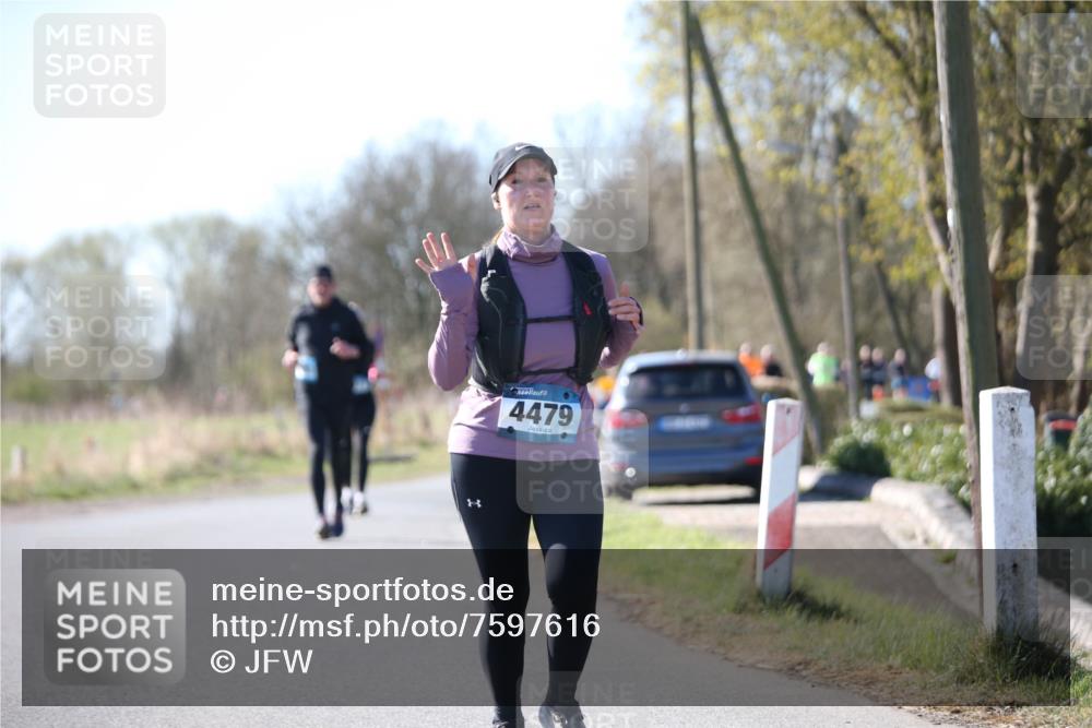 06.04.2025 - 44. Internationalen Wilhelmsburger Insellauf Jannik Wohlers http://msf.ph/oto/7597616 06.04.2025 10:36:45 Laufen 4479 meine-sportfotos.de