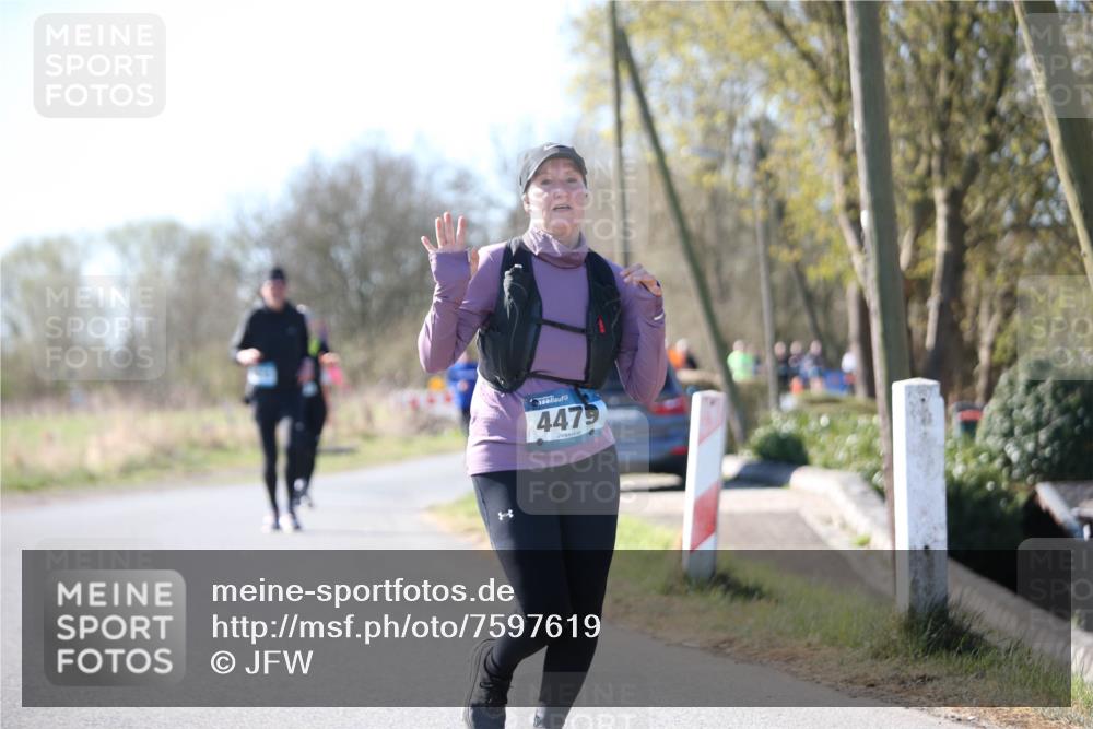 06.04.2025 - 44. Internationalen Wilhelmsburger Insellauf Jannik Wohlers http://msf.ph/oto/7597619 06.04.2025 10:36:45 Laufen 4479 meine-sportfotos.de