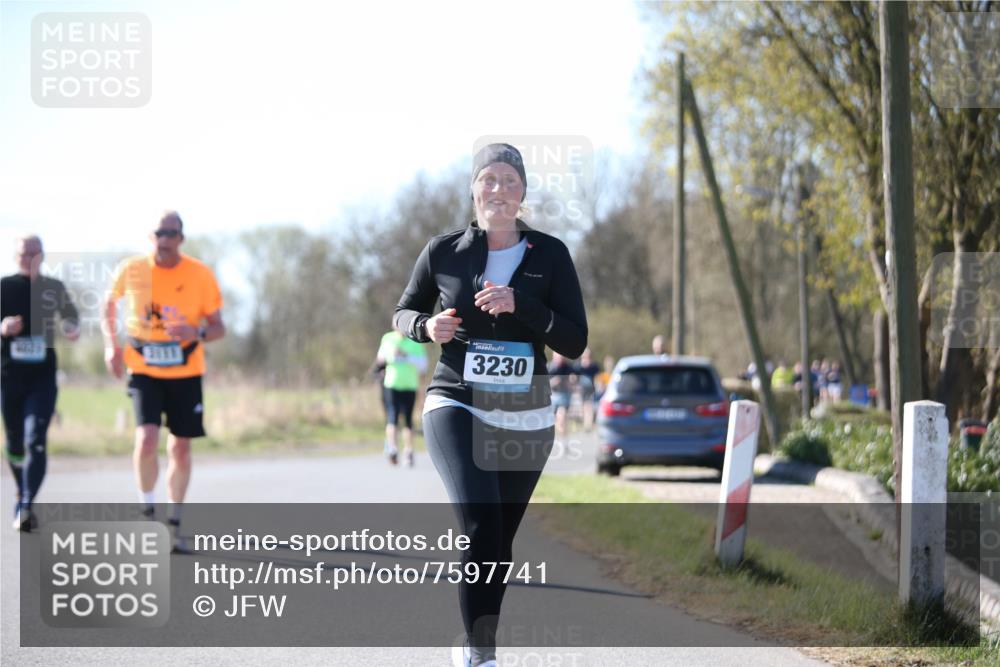 06.04.2025 - 44. Internationalen Wilhelmsburger Insellauf Jannik Wohlers http://msf.ph/oto/7597741 06.04.2025 10:37:07 Laufen 3230 meine-sportfotos.de