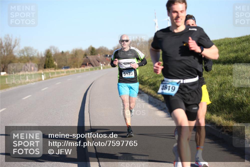 06.04.2025 - 44. Internationalen Wilhelmsburger Insellauf Jannik Wohlers http://msf.ph/oto/7597765 06.04.2025 09:16:37 Laufen 5123, 4619 meine-sportfotos.de