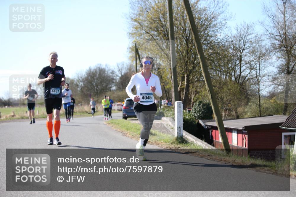 06.04.2025 - 44. Internationalen Wilhelmsburger Insellauf Jannik Wohlers http://msf.ph/oto/7597879 06.04.2025 10:37:27 Laufen 4457, 4045 meine-sportfotos.de