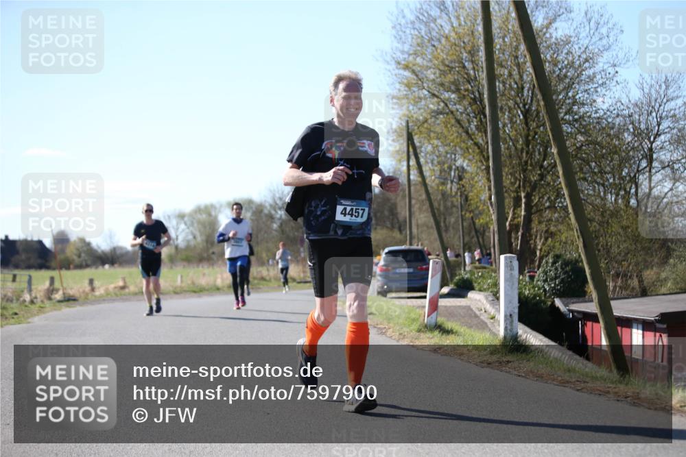 06.04.2025 - 44. Internationalen Wilhelmsburger Insellauf Jannik Wohlers http://msf.ph/oto/7597900 06.04.2025 10:37:28 Laufen 4457 meine-sportfotos.de