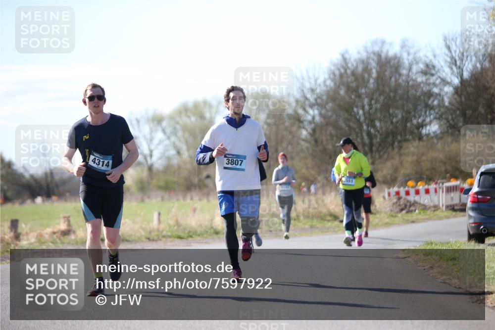 06.04.2025 - 44. Internationalen Wilhelmsburger Insellauf Jannik Wohlers http://msf.ph/oto/7597922 06.04.2025 10:37:30 Laufen 4314, 3807, 551 meine-sportfotos.de