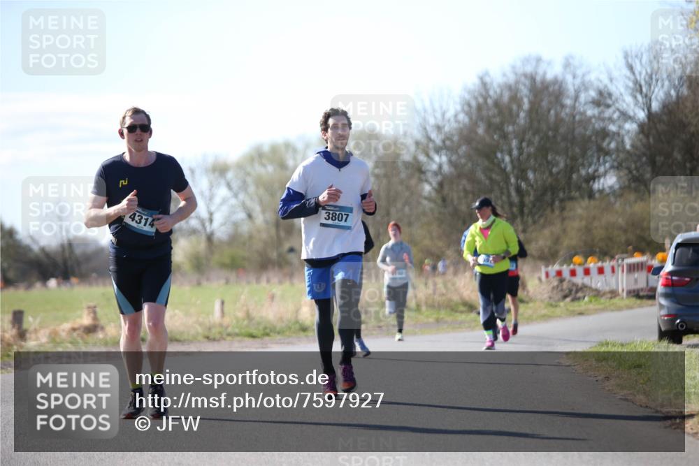 06.04.2025 - 44. Internationalen Wilhelmsburger Insellauf Jannik Wohlers http://msf.ph/oto/7597927 06.04.2025 10:37:30 Laufen 4314, 3807, 9142 meine-sportfotos.de