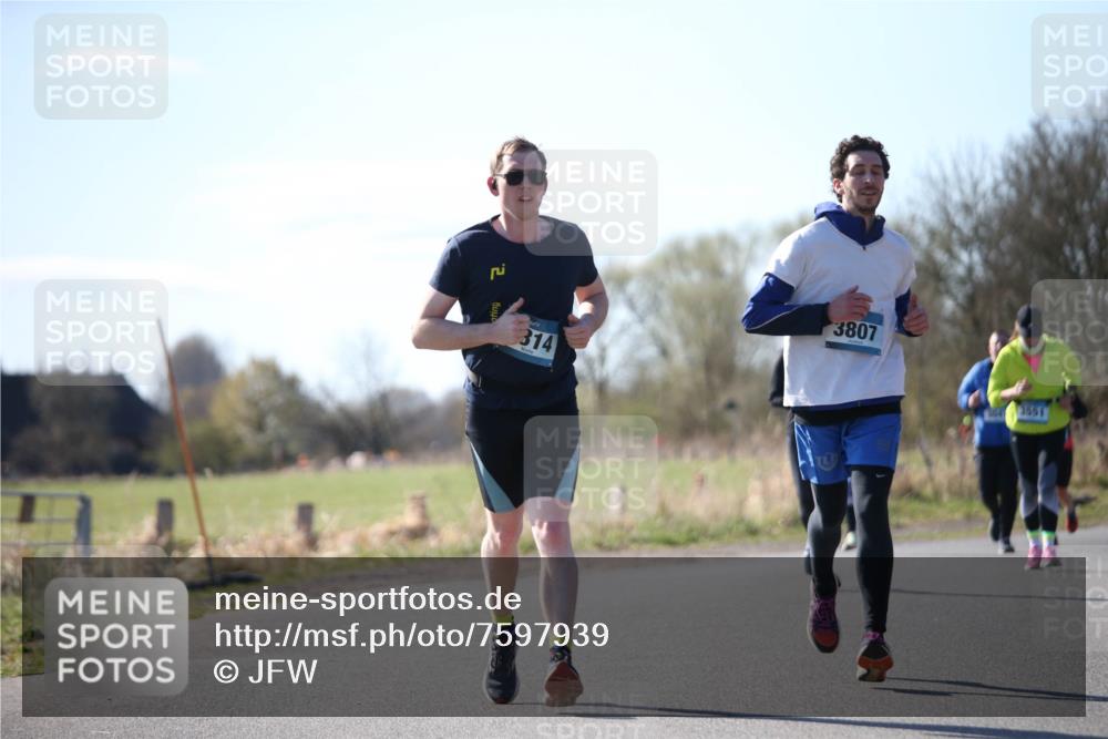 06.04.2025 - 44. Internationalen Wilhelmsburger Insellauf Jannik Wohlers http://msf.ph/oto/7597939 06.04.2025 10:37:31 Laufen 314, 3807, 3551 meine-sportfotos.de