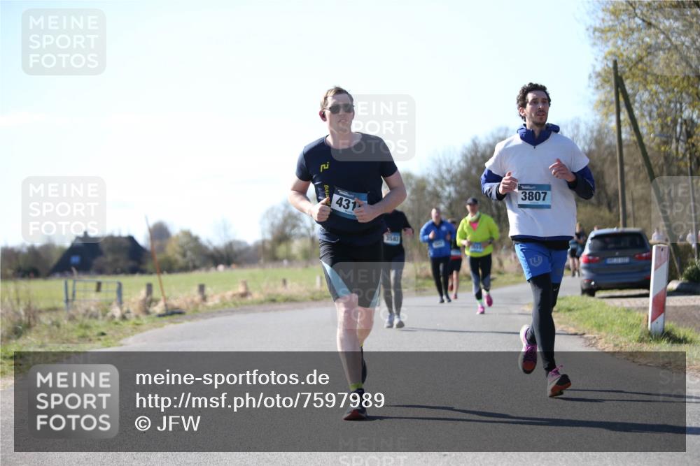 06.04.2025 - 44. Internationalen Wilhelmsburger Insellauf Jannik Wohlers http://msf.ph/oto/7597989 06.04.2025 10:37:33 Laufen 431, 3583, 3807 meine-sportfotos.de