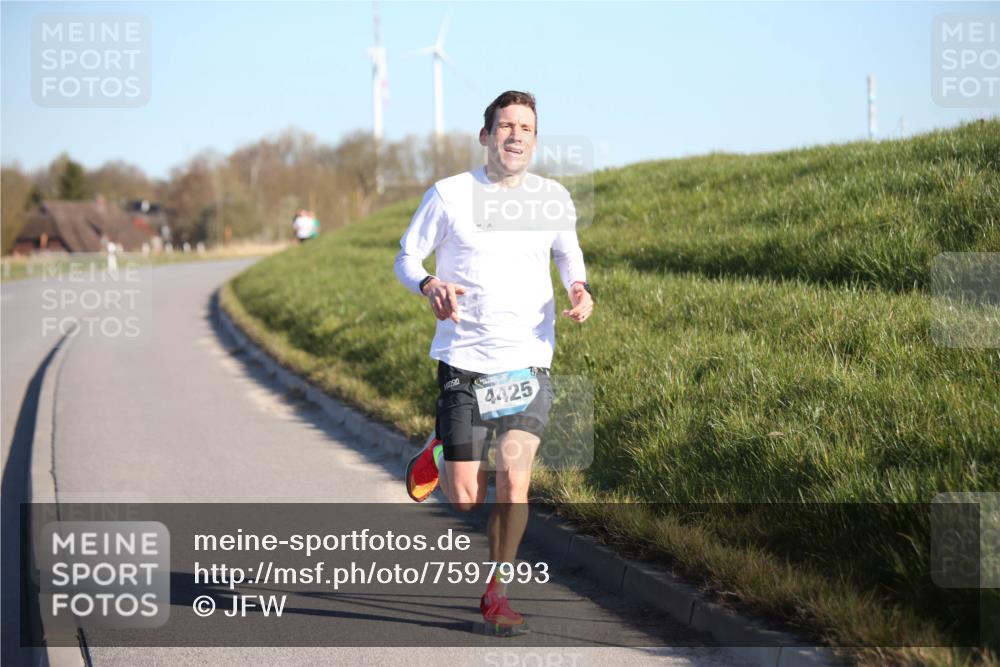 06.04.2025 - 44. Internationalen Wilhelmsburger Insellauf Jannik Wohlers http://msf.ph/oto/7597993 06.04.2025 09:16:53 Laufen 4425 meine-sportfotos.de