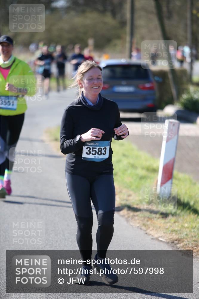 06.04.2025 - 44. Internationalen Wilhelmsburger Insellauf Jannik Wohlers http://msf.ph/oto/7597998 06.04.2025 10:37:36 Laufen 3551, 3583 meine-sportfotos.de