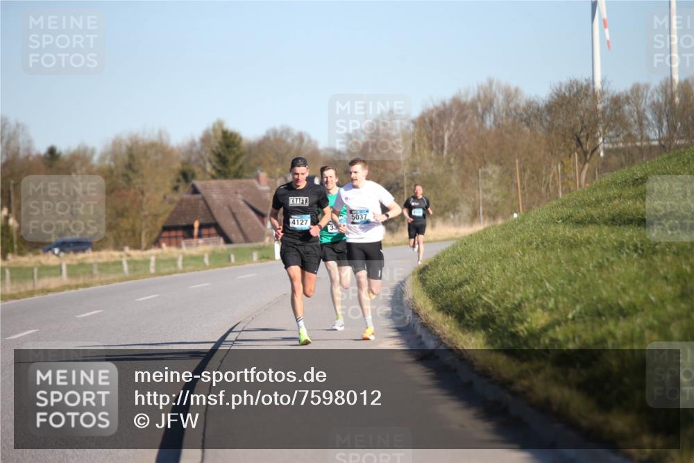 06.04.2025 - 44. Internationalen Wilhelmsburger Insellauf Jannik Wohlers http://msf.ph/oto/7598012 06.04.2025 09:17:08 Laufen 4127, 5037 meine-sportfotos.de