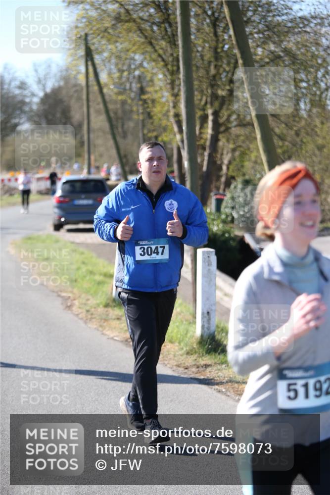 06.04.2025 - 44. Internationalen Wilhelmsburger Insellauf Jannik Wohlers http://msf.ph/oto/7598073 06.04.2025 10:37:43 Laufen 3047, 5192 meine-sportfotos.de