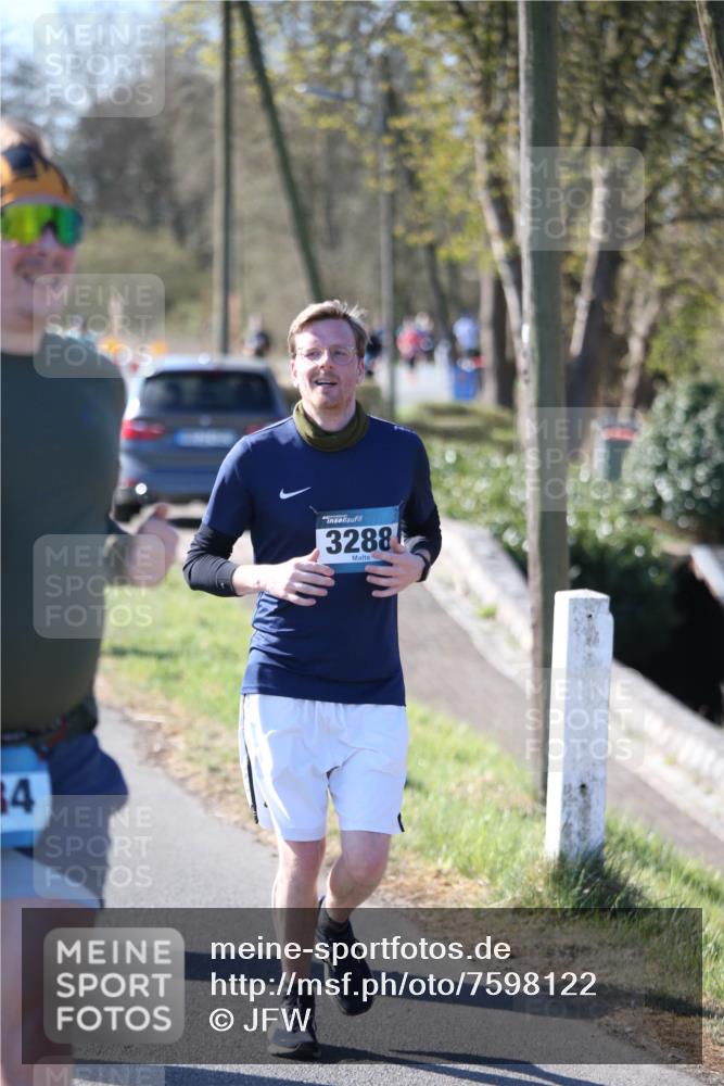 06.04.2025 - 44. Internationalen Wilhelmsburger Insellauf Jannik Wohlers http://msf.ph/oto/7598122 06.04.2025 10:37:55 Laufen 2, 64, 3288 meine-sportfotos.de
