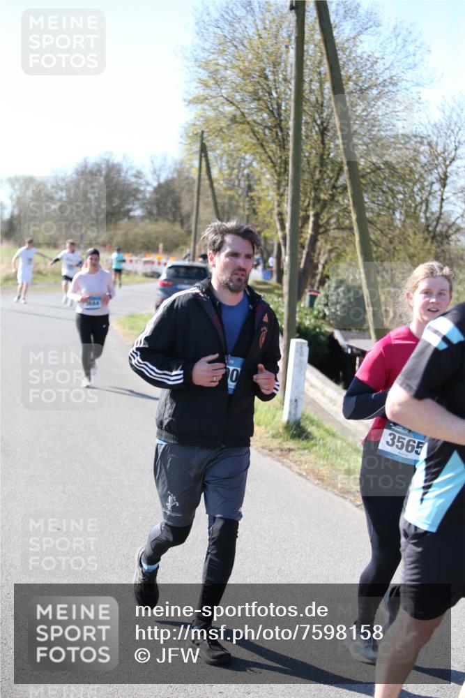 06.04.2025 - 44. Internationalen Wilhelmsburger Insellauf Jannik Wohlers http://msf.ph/oto/7598158 06.04.2025 10:37:58 Laufen 3684, 0, 3565 meine-sportfotos.de