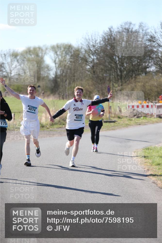 06.04.2025 - 44. Internationalen Wilhelmsburger Insellauf Jannik Wohlers http://msf.ph/oto/7598195 06.04.2025 10:38:02 Laufen 5175, 4074, 4072 meine-sportfotos.de
