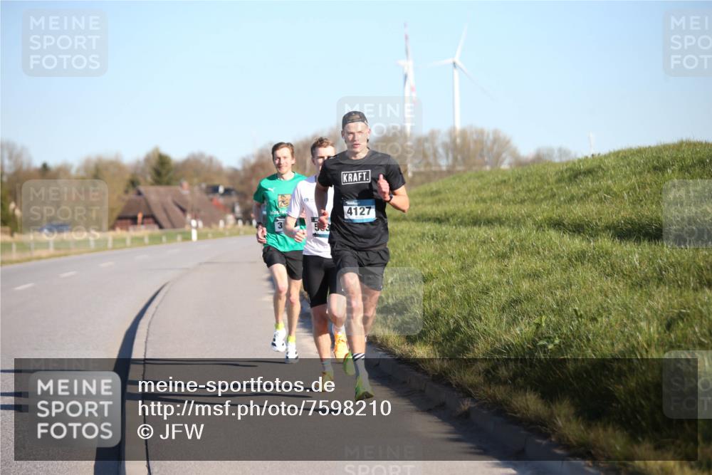 06.04.2025 - 44. Internationalen Wilhelmsburger Insellauf Jannik Wohlers http://msf.ph/oto/7598210 06.04.2025 09:17:12 Laufen 2, 3, 4127 meine-sportfotos.de