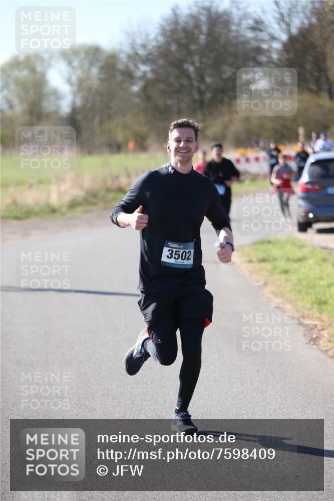 06.04.2025 - 44. Internationalen Wilhelmsburger Insellauf Jannik Wohlers http://msf.ph/oto/7598409 06.04.2025 10:38:19 Laufen 3502 meine-sportfotos.de