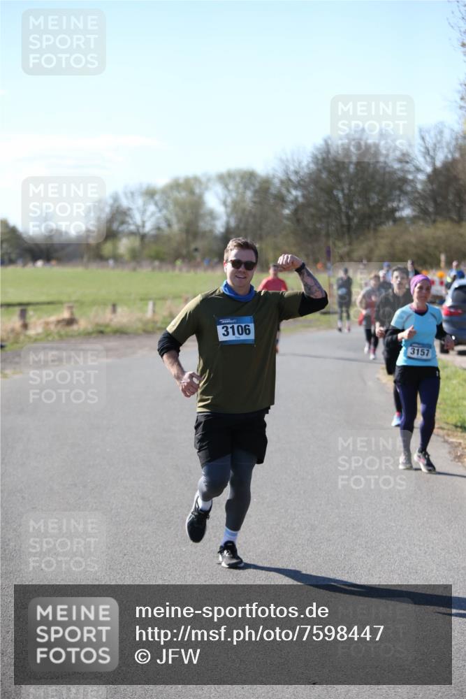 06.04.2025 - 44. Internationalen Wilhelmsburger Insellauf Jannik Wohlers http://msf.ph/oto/7598447 06.04.2025 10:38:24 Laufen 3106, 3157 meine-sportfotos.de