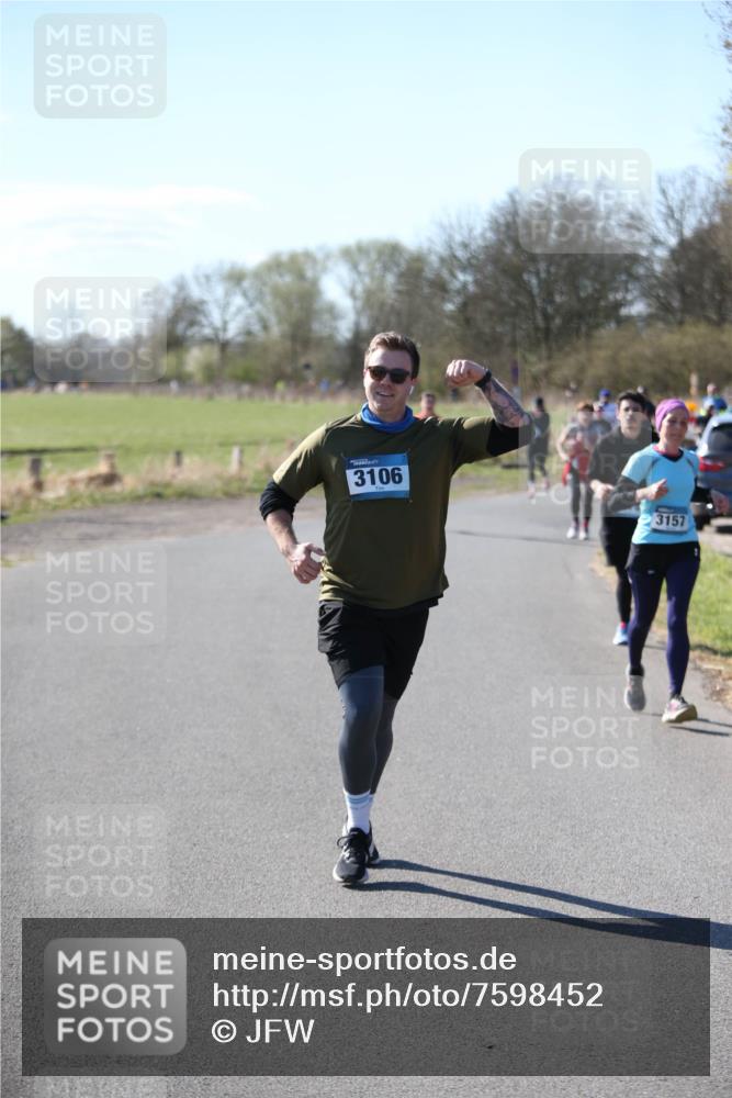 06.04.2025 - 44. Internationalen Wilhelmsburger Insellauf Jannik Wohlers http://msf.ph/oto/7598452 06.04.2025 10:38:24 Laufen 3106, 3157 meine-sportfotos.de