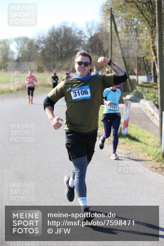 06.04.2025 - 44. Internationalen Wilhelmsburger Insellauf Jannik Wohlers http://msf.ph/oto/7598471 06.04.2025 10:38:25 Laufen 3106, 3157 meine-sportfotos.de