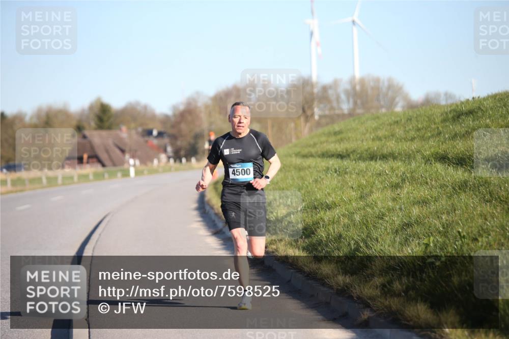 06.04.2025 - 44. Internationalen Wilhelmsburger Insellauf Jannik Wohlers http://msf.ph/oto/7598525 06.04.2025 09:17:21 Laufen 4500 meine-sportfotos.de