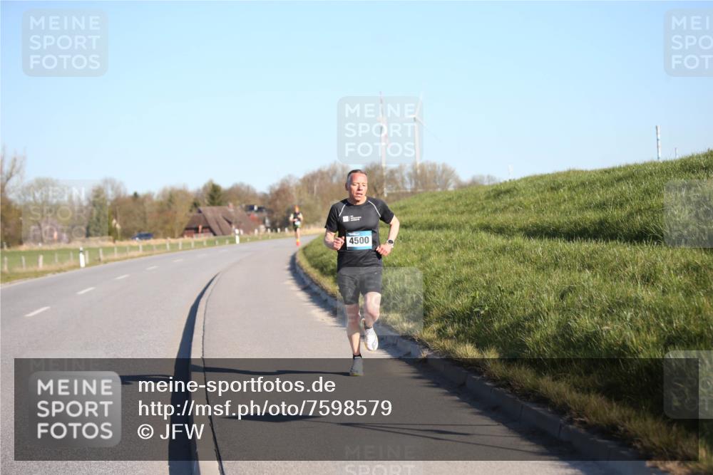 06.04.2025 - 44. Internationalen Wilhelmsburger Insellauf Jannik Wohlers http://msf.ph/oto/7598579 06.04.2025 09:17:22 Laufen 4500 meine-sportfotos.de
