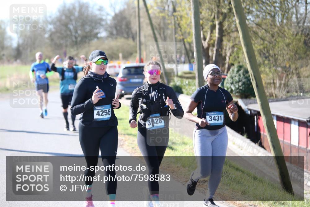 06.04.2025 - 44. Internationalen Wilhelmsburger Insellauf Jannik Wohlers http://msf.ph/oto/7598583 06.04.2025 10:38:39 Laufen 4255, 3828, 3431 meine-sportfotos.de