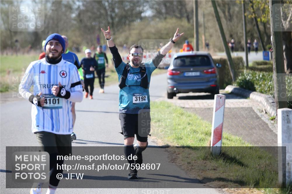06.04.2025 - 44. Internationalen Wilhelmsburger Insellauf Jannik Wohlers http://msf.ph/oto/7598607 06.04.2025 10:38:41 Laufen 4101, 3192 meine-sportfotos.de