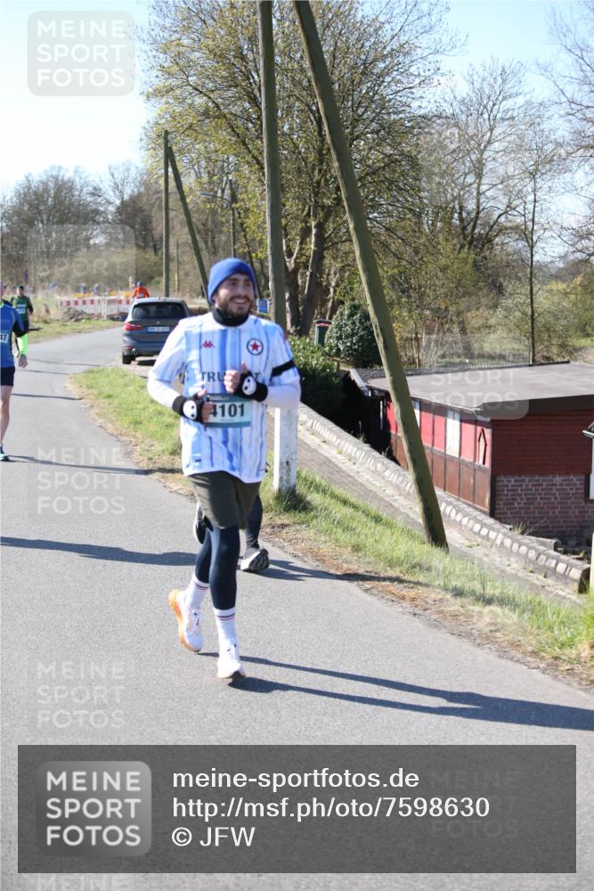 06.04.2025 - 44. Internationalen Wilhelmsburger Insellauf Jannik Wohlers http://msf.ph/oto/7598630 06.04.2025 10:38:42 Laufen 17, 31, 423, 4101 meine-sportfotos.de