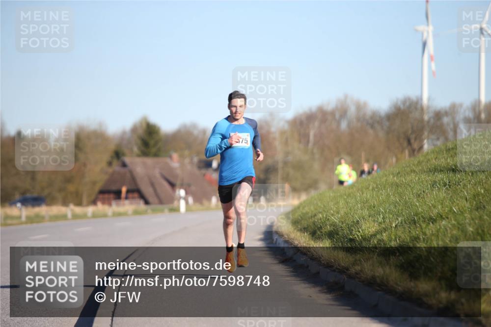 06.04.2025 - 44. Internationalen Wilhelmsburger Insellauf Jannik Wohlers http://msf.ph/oto/7598748 06.04.2025 09:17:55 Laufen 75 meine-sportfotos.de