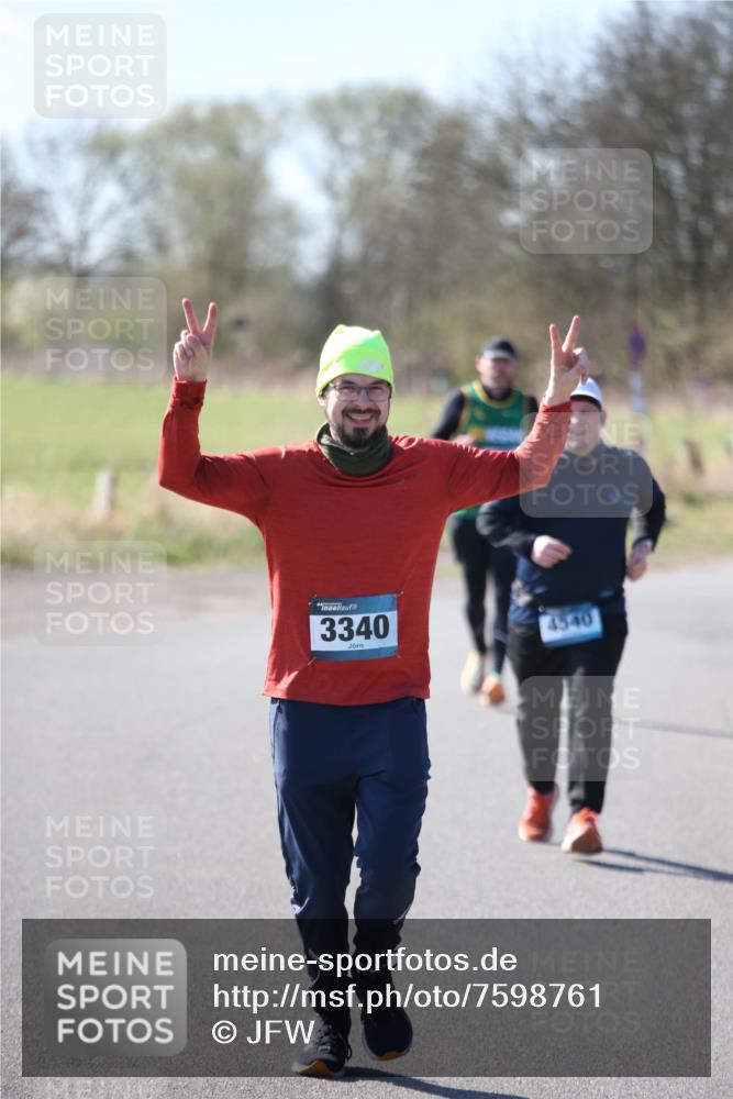 06.04.2025 - 44. Internationalen Wilhelmsburger Insellauf Jannik Wohlers http://msf.ph/oto/7598761 06.04.2025 10:38:47 Laufen 3340, 4540 meine-sportfotos.de