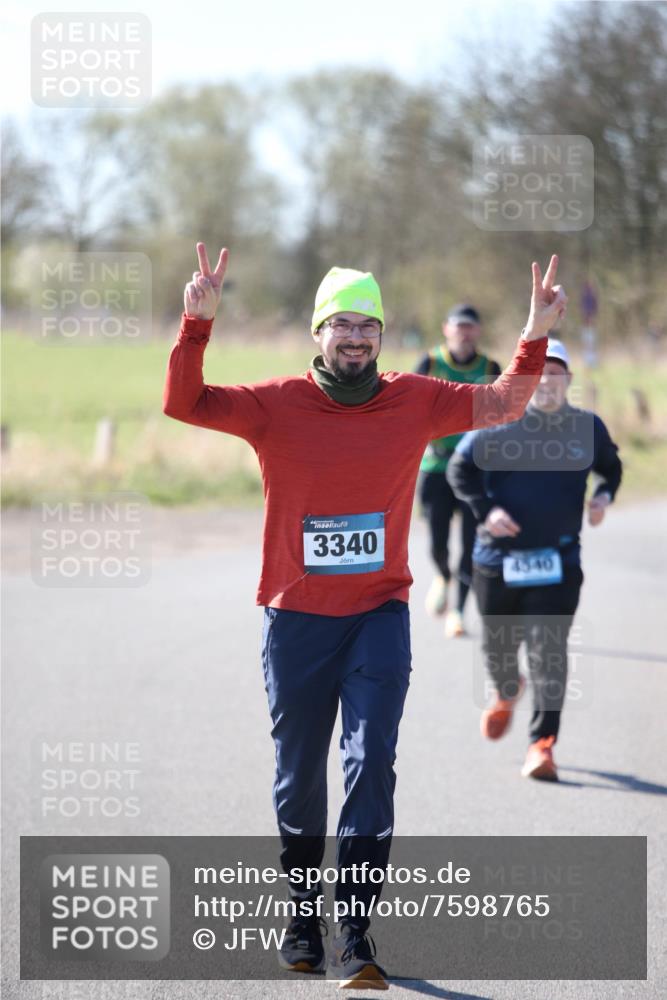 06.04.2025 - 44. Internationalen Wilhelmsburger Insellauf Jannik Wohlers http://msf.ph/oto/7598765 06.04.2025 10:38:47 Laufen 3340, 4540 meine-sportfotos.de
