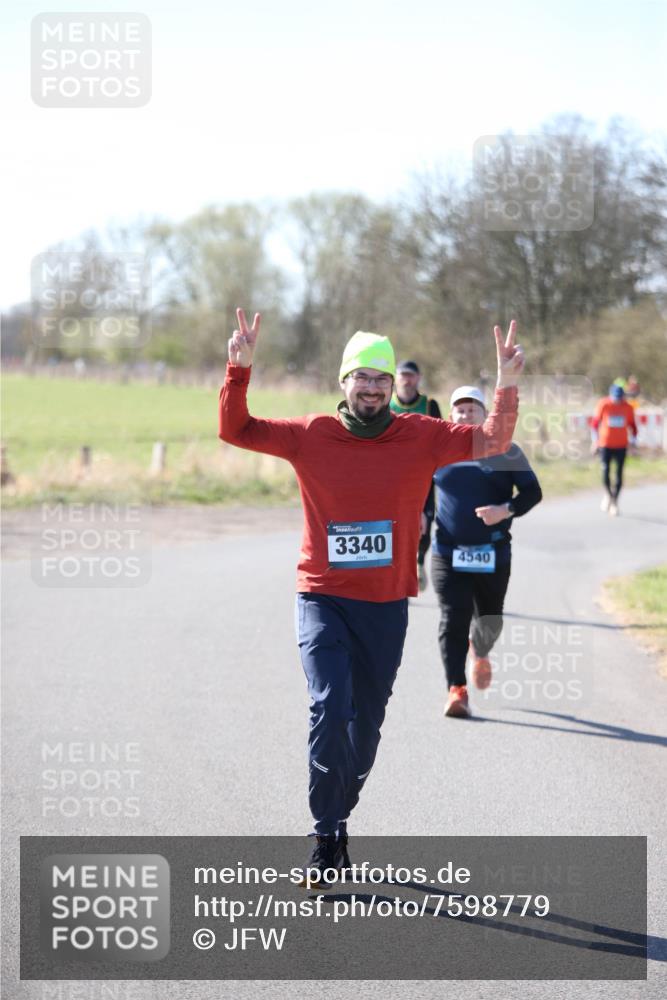 06.04.2025 - 44. Internationalen Wilhelmsburger Insellauf Jannik Wohlers http://msf.ph/oto/7598779 06.04.2025 10:38:48 Laufen 3340, 4540 meine-sportfotos.de