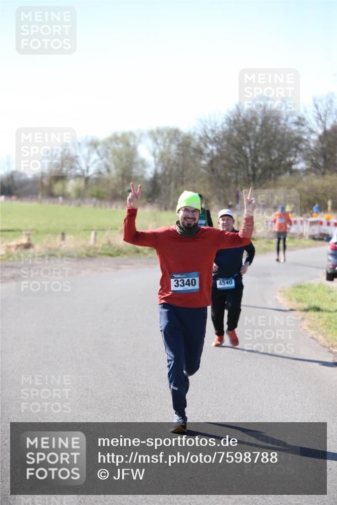 06.04.2025 - 44. Internationalen Wilhelmsburger Insellauf Jannik Wohlers http://msf.ph/oto/7598788 06.04.2025 10:38:48 Laufen 3340, 4540 meine-sportfotos.de