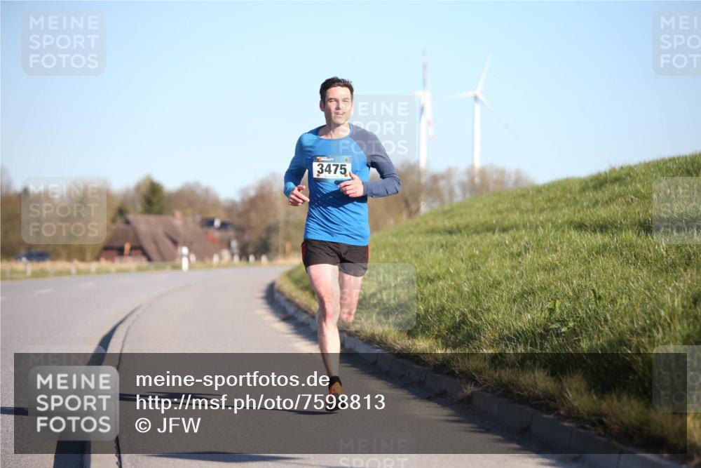 06.04.2025 - 44. Internationalen Wilhelmsburger Insellauf Jannik Wohlers http://msf.ph/oto/7598813 06.04.2025 09:17:58 Laufen 3475 meine-sportfotos.de