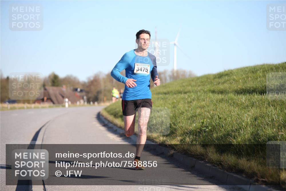 06.04.2025 - 44. Internationalen Wilhelmsburger Insellauf Jannik Wohlers http://msf.ph/oto/7598856 06.04.2025 09:17:58 Laufen 3475 meine-sportfotos.de