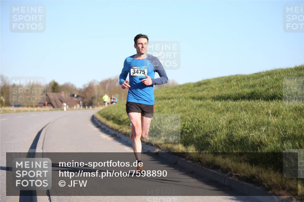 06.04.2025 - 44. Internationalen Wilhelmsburger Insellauf Jannik Wohlers http://msf.ph/oto/7598890 06.04.2025 09:17:59 Laufen 3475 meine-sportfotos.de