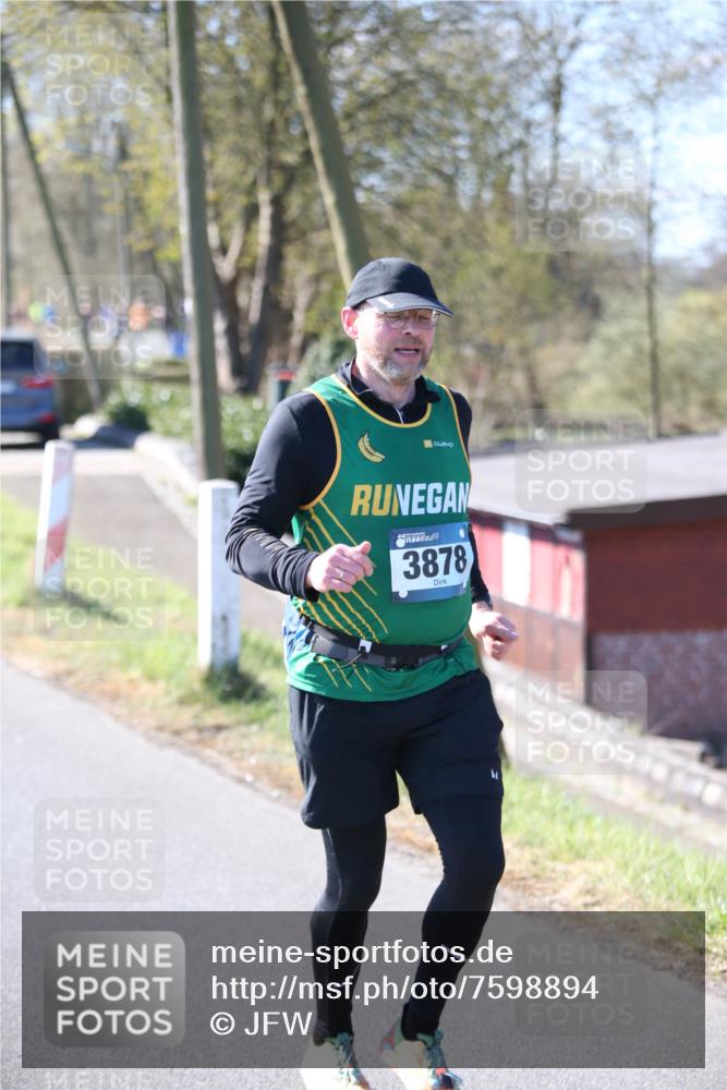 06.04.2025 - 44. Internationalen Wilhelmsburger Insellauf Jannik Wohlers http://msf.ph/oto/7598894 06.04.2025 10:38:55 Laufen 3878 meine-sportfotos.de