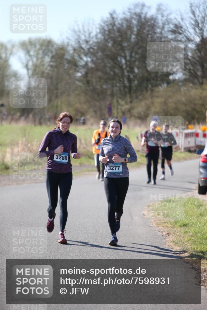 06.04.2025 - 44. Internationalen Wilhelmsburger Insellauf Jannik Wohlers http://msf.ph/oto/7598931 06.04.2025 10:39:21 Laufen 3280, 3277 meine-sportfotos.de