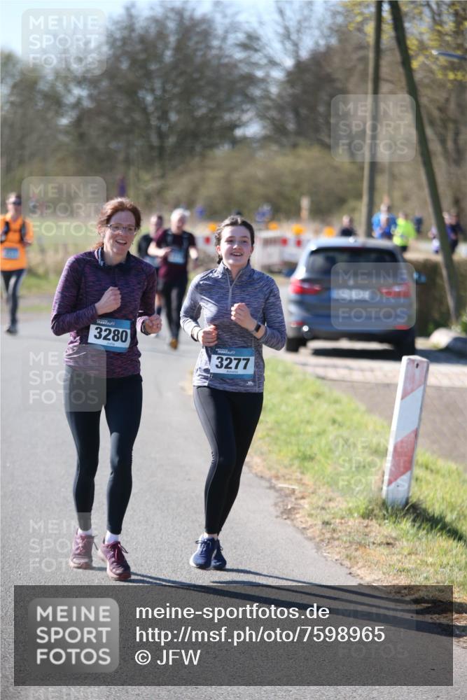 06.04.2025 - 44. Internationalen Wilhelmsburger Insellauf Jannik Wohlers http://msf.ph/oto/7598965 06.04.2025 10:39:24 Laufen 3280, 3277 meine-sportfotos.de