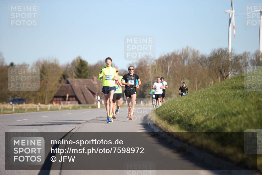 06.04.2025 - 44. Internationalen Wilhelmsburger Insellauf Jannik Wohlers http://msf.ph/oto/7598972 06.04.2025 09:18:11 Laufen 5001, 5194 meine-sportfotos.de