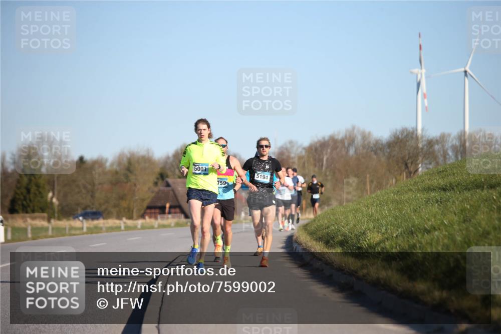 06.04.2025 - 44. Internationalen Wilhelmsburger Insellauf Jannik Wohlers http://msf.ph/oto/7599002 06.04.2025 09:18:14 Laufen 5001, 759, 5194 meine-sportfotos.de