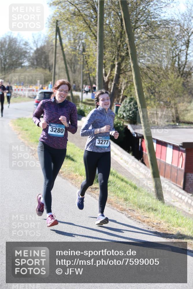 06.04.2025 - 44. Internationalen Wilhelmsburger Insellauf Jannik Wohlers http://msf.ph/oto/7599005 06.04.2025 10:39:26 Laufen 3280, 3277 meine-sportfotos.de