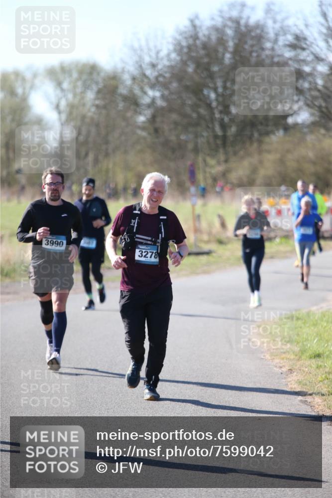 06.04.2025 - 44. Internationalen Wilhelmsburger Insellauf Jannik Wohlers http://msf.ph/oto/7599042 06.04.2025 10:39:32 Laufen 3907, 3990, 3278 meine-sportfotos.de
