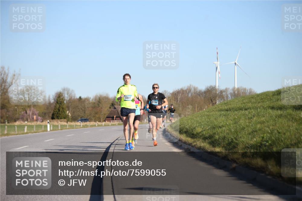 06.04.2025 - 44. Internationalen Wilhelmsburger Insellauf Jannik Wohlers http://msf.ph/oto/7599055 06.04.2025 09:18:15 Laufen 5001, 5194 meine-sportfotos.de